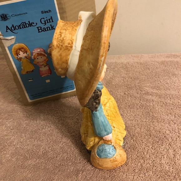 Vintage 1974 Chadwick Miller Adorable Girl Bank Yellow 8” Tall Made in Japan - Picture 5 of 8